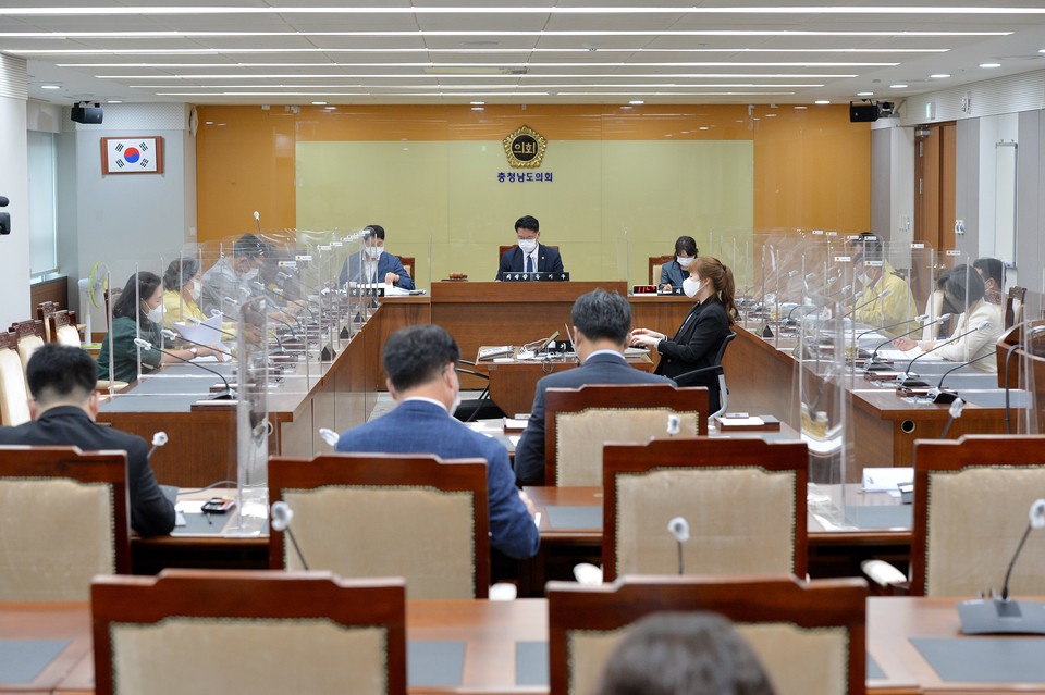 충남도의회 의회운영위원회(위원장 홍기후)는 제332회 정례회를 오는 11월 5일 개회하기로 협의하고, 행정사무감사 계획을 확정지었다./ⓒ충남도의회