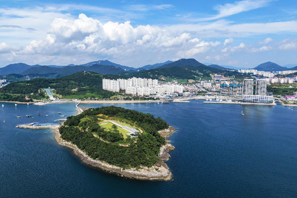 지난해 가을 여수시 웅천 장도 모습