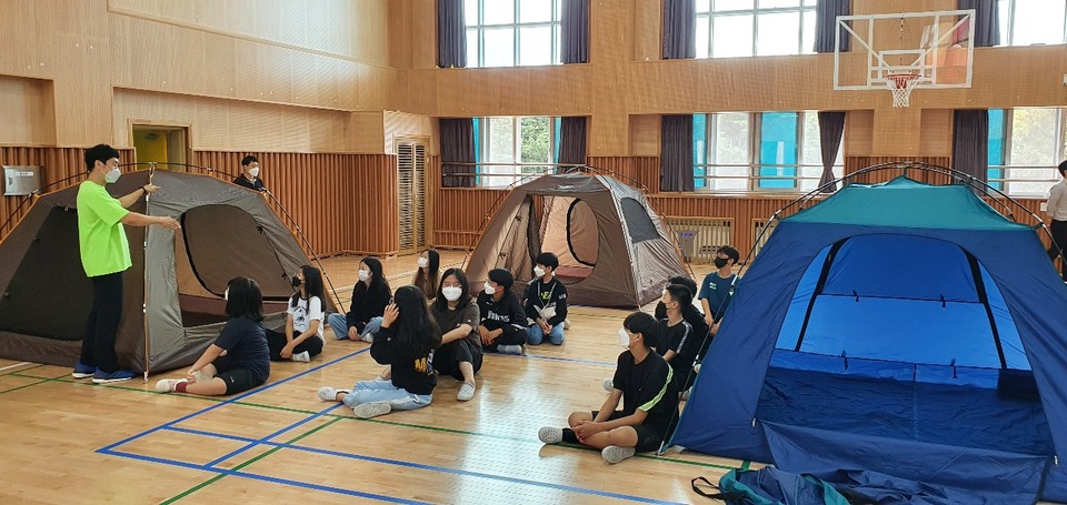 대전교육연수원이 진행하는 하반기 ‘찾아가는 야영안전교육’ 모습.(사진=대전시교육청)