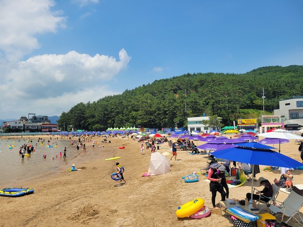 해양수산부로부터 이용객 만족도 우수 해수욕장으로 선정된 광암해수욕장 창원시