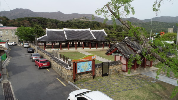 국가 보물로 지정 신청한 거제 기성관 경남도