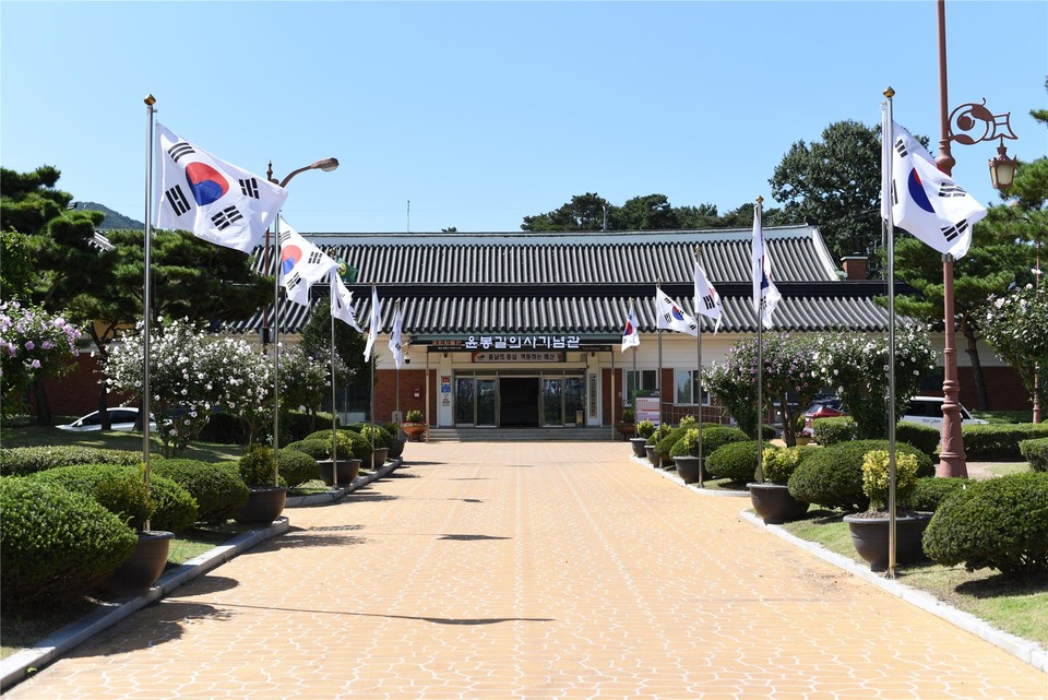 충남 예산군은 지역의 대표 역사문화자원인 윤봉길의사기념관이 1종 전문박물관으로 한 단계 승격했다고 밝혔다.