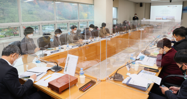용인시는 용인시환경교육위원회를 출범 이후 9일 첫 회의를 열었다.(사진=용인시)