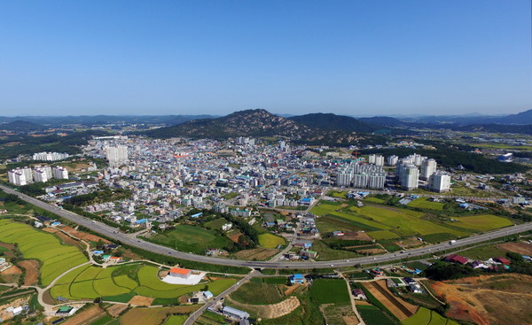 2022년 도시재생 예비사업 공모 대상지로 선정된 태안읍 동문·남문리 일대 전경.(사진=태안군청)