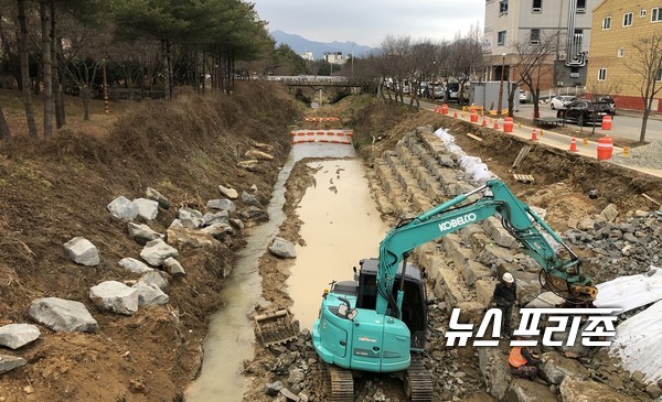 충남 계룡시는 대실지구와 금암동 지역의 농소천 산책로를 연결하는 공사를 추진하고 있다.(사진=계룡시)