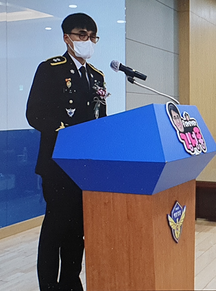 김성종 해양교육원장이 이임사를 하고 있다.