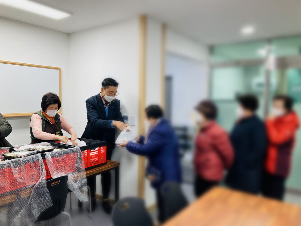 충남 공주시는 관내 4번째 경로식당인 ‘춘수정 경로식당’ 운영을 시작했다.(사진=공주시청)